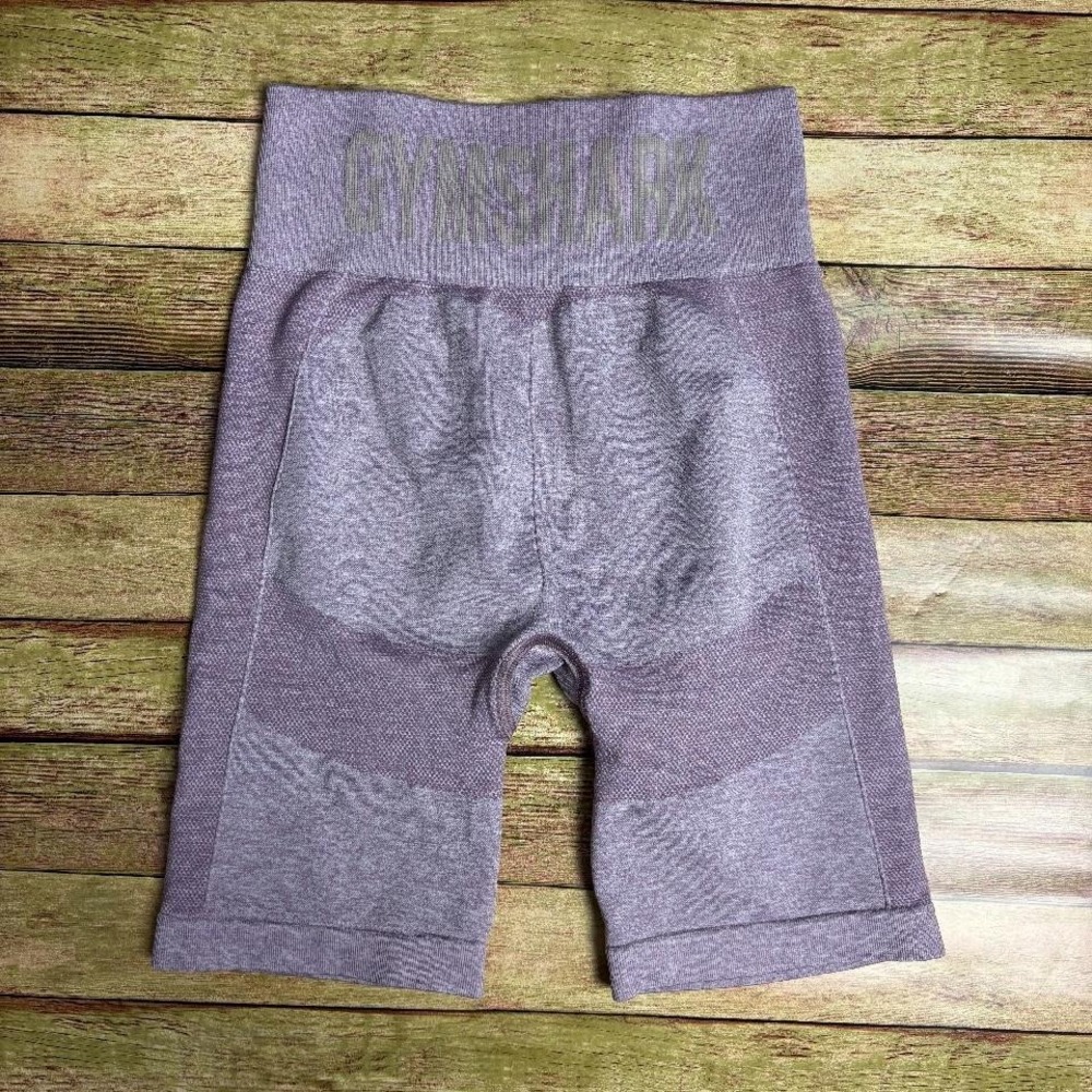 gymshark purple flex cycling shorts no tag best for XS. Item 417